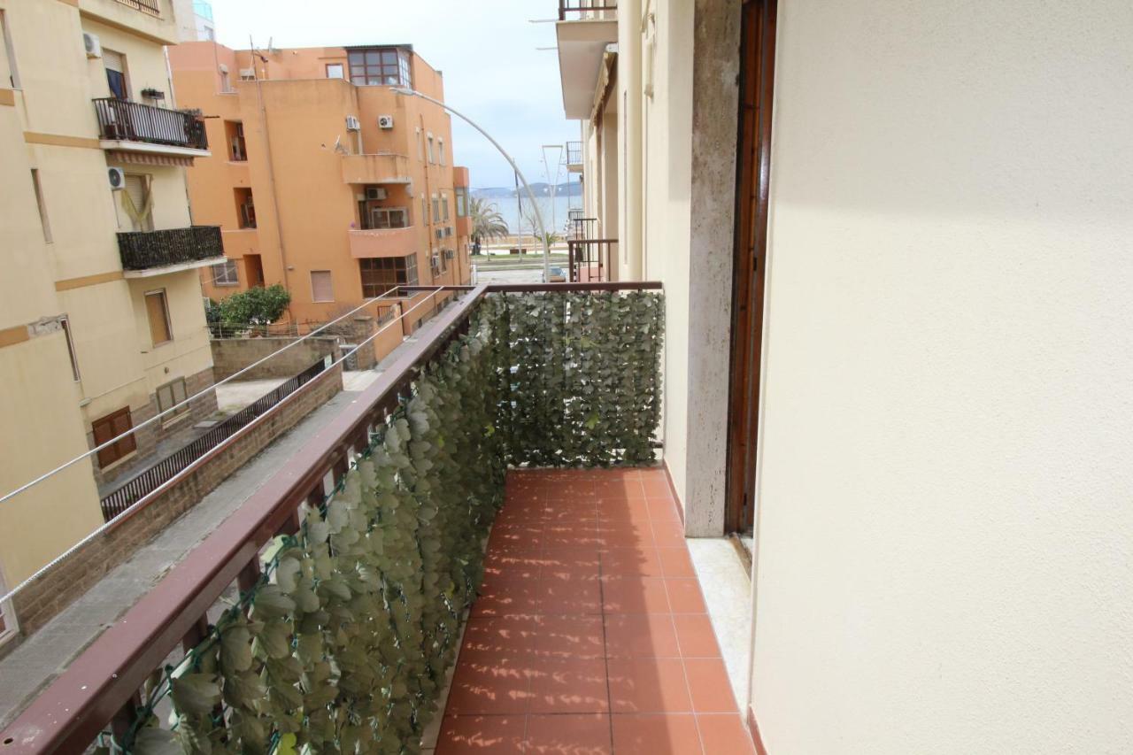 Family Apartment On The Beach Alghero Esterno foto