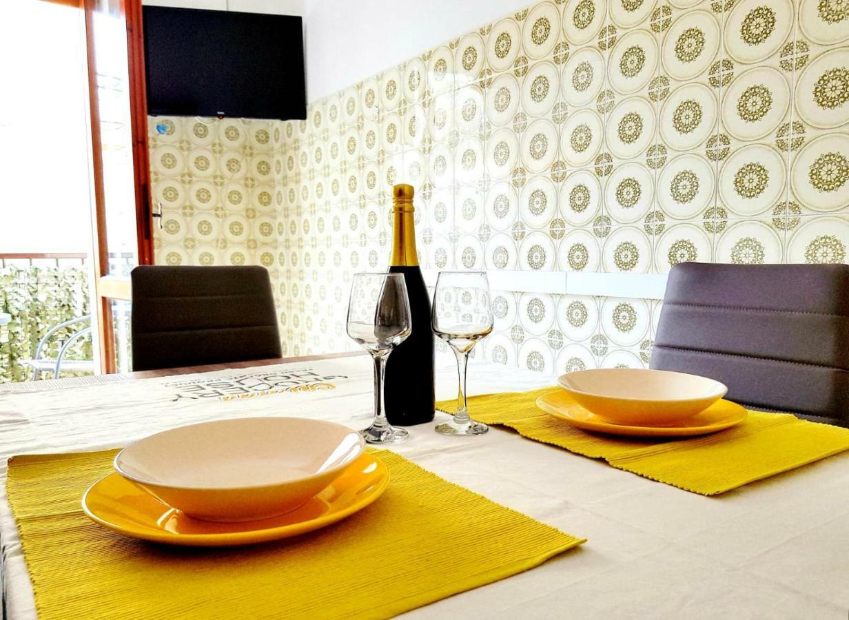 Family Apartment On The Beach Alghero Esterno foto
